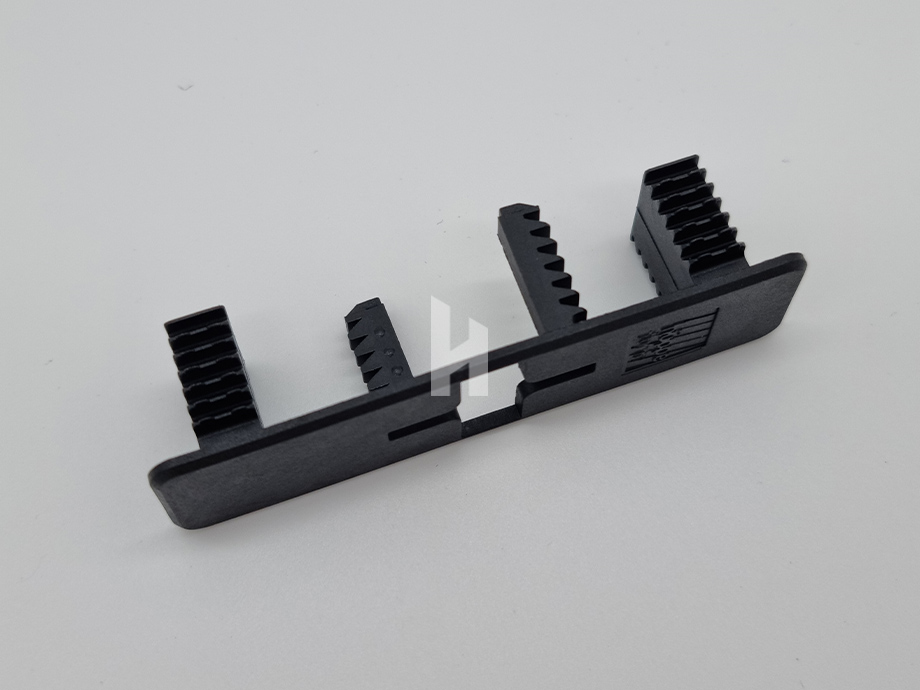 Endkappe, schwarz, offen, neue Ausführung, 88mm Endleiste