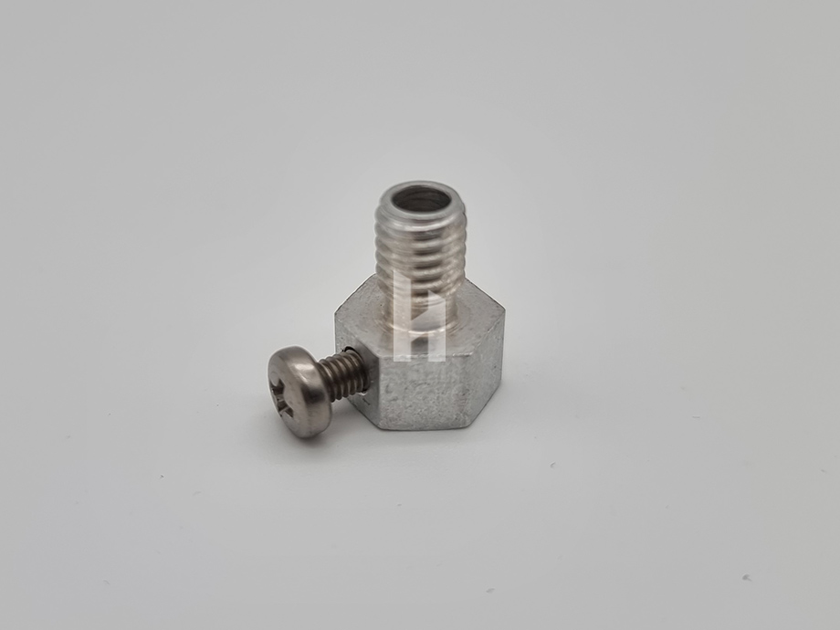 Spannschraube M6